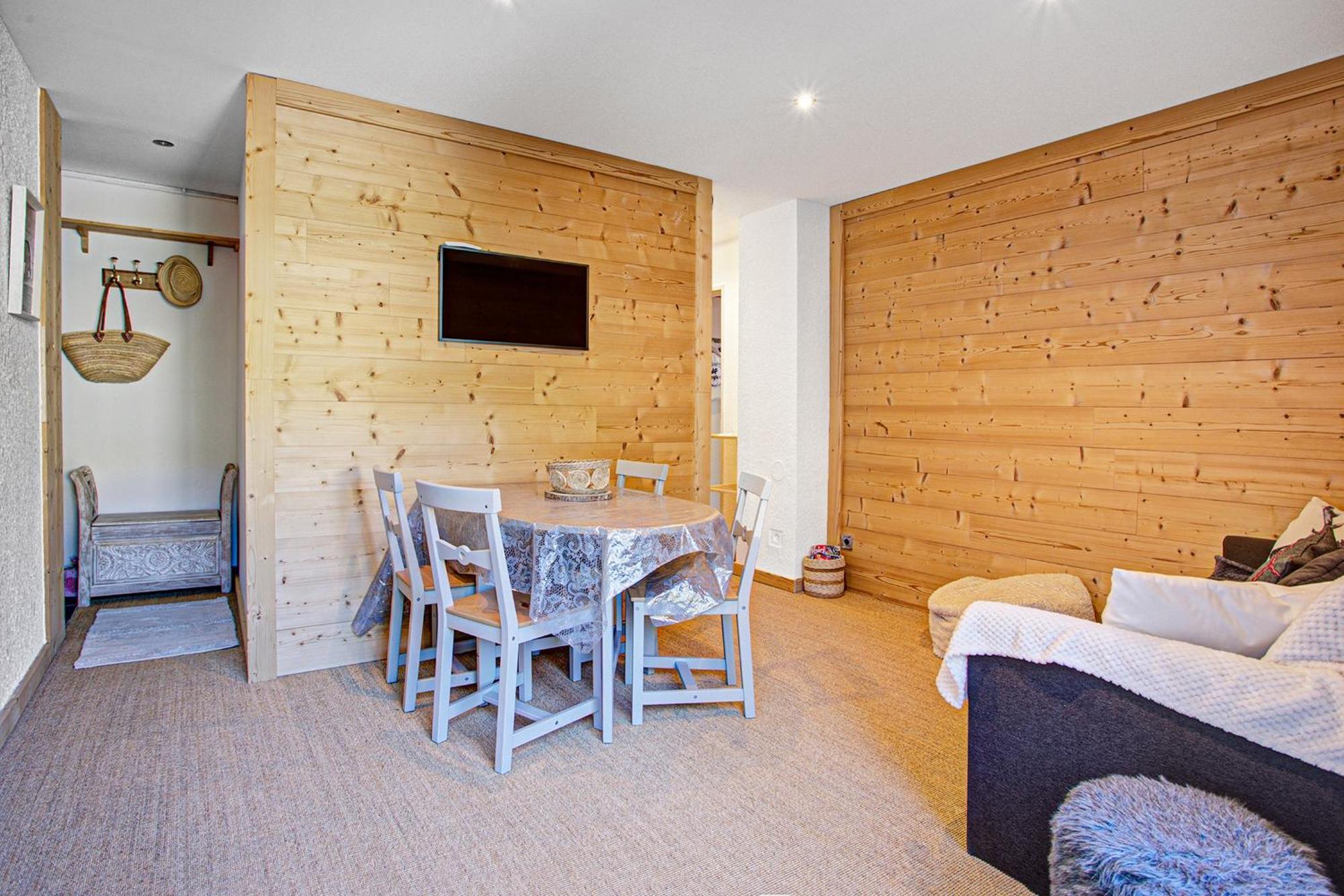 Soulazene - Station De Ski Accessible A Pied Les Angles  Exterior foto